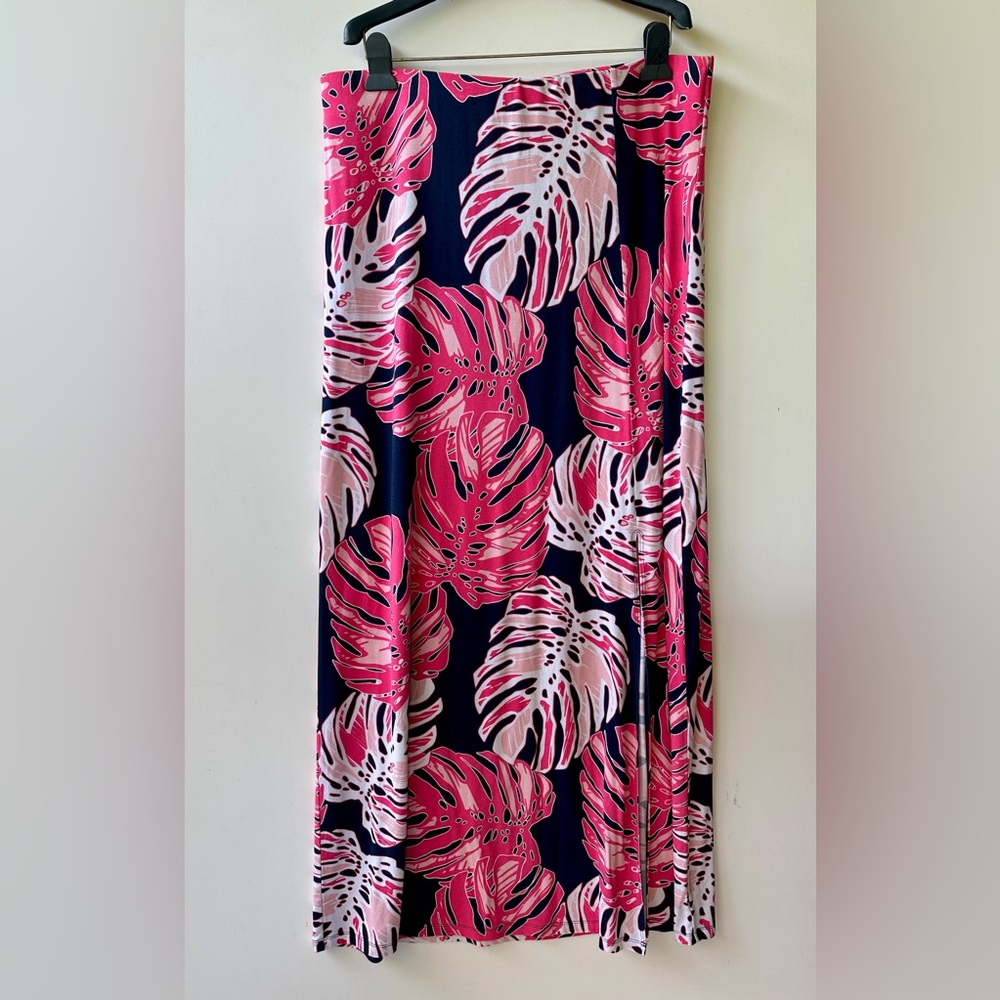 Tommy Bahama Maxi Skirt, Pink, Navy, White Tropical leaves Patterned, L